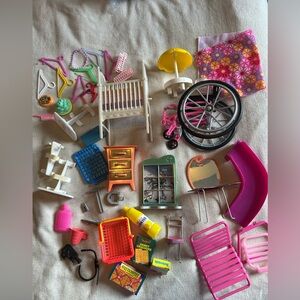 Lot of random Barbie/doll furniture pieces accessories
